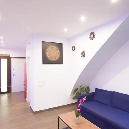 Apartment Rentalsevilla Looks Pretty And Modern